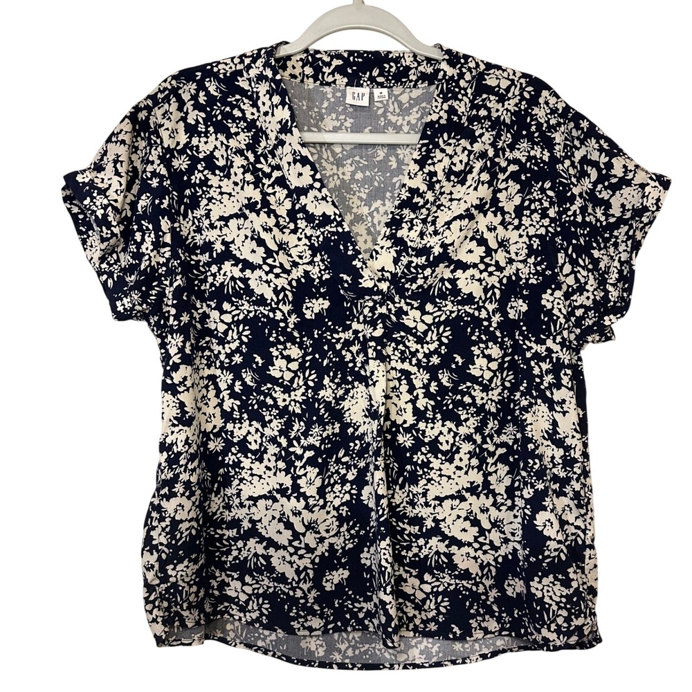 GAP Women's Navy Floral Print V Neck Short Sleeve Blouse‎ Top Size Medium